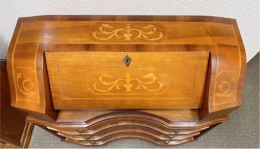 イタリア製象嵌 鍵付 ライティングビューロー キャビネット棚収納 3段