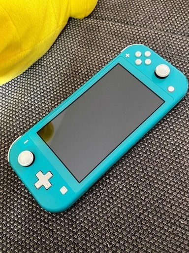 Nintendo Switchエメラルドグリーン