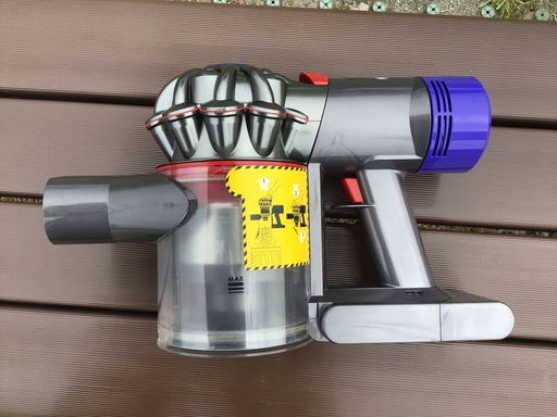 dyson v8 fluffy+ 本体とホース