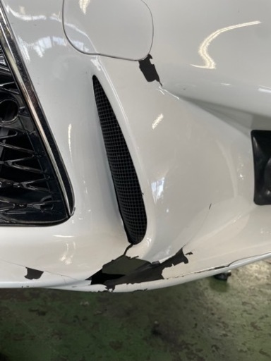 レクサスIS250 IS350 ISF H17.09～GSE20 GSE21 GSE25 Fスポーツ前期 社外 フロントバンパー スピンドルグリル 中古