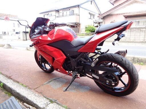 NO.4267　Ｎｉｎｊａ２５０Ｒ（ニンジャ２５０Ｒ） 水冷４サイクル２気筒　ＦＩ車　デルケヴィックマフラー　ミラースクリーン　リヤフェンダーレス　レッド　☆彡 NO.4267 Ninja250R（ニンジャ250R） 水冷4サイクル2