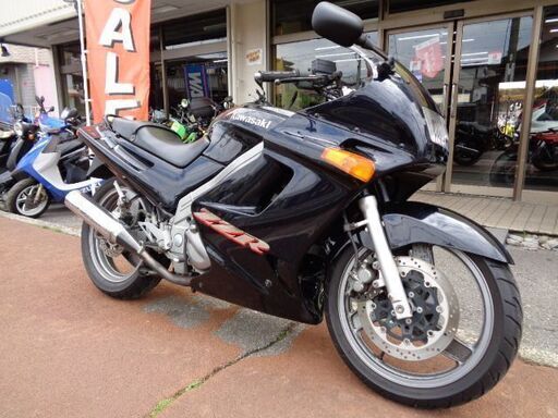 NO.4269　ＺＺＲ２５０　水冷４サイクル２気筒２５０ｃｃエンジン　ブラック　☆彡
