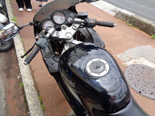 NO.4269　ＺＺＲ２５０　水冷４サイクル２気筒２５０ｃｃエンジン　ブラック　☆彡