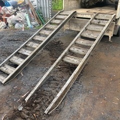 アルミブリッジ　3トン　アルミ　ユンボ