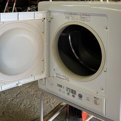 【成約済】※　2012年製　日立　除湿形電気衣類乾燥機　乾燥容量...
