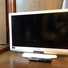 AQUOSテレビ 白 32型 2011年製