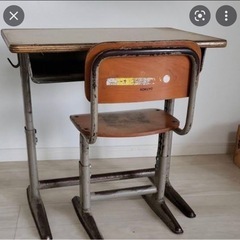 不要な小学校の机と椅子　譲って頂けませんか？