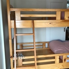 シンプル二段ベッド