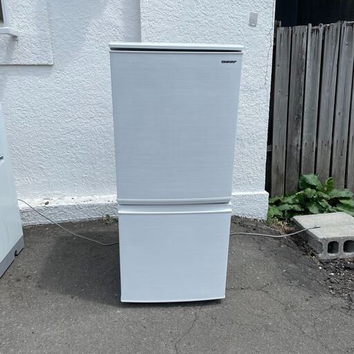 6/7 販売済 2019年製 SHARP ノンフロン冷凍冷蔵庫 SJ-D14E-W 137L 2ドア ホワイト シャープ 菊倉MZ