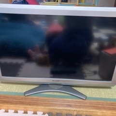 液晶テレビ(シャープ32型)