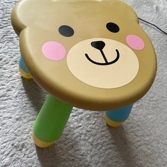 幼児用のくまの椅子