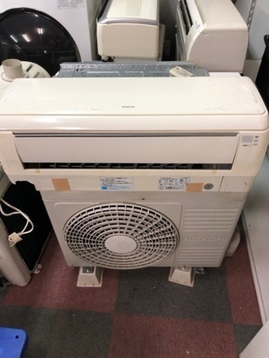 大阪市内配達取り付け無料⁉日立エアコン6畳から8畳⭕️保証付き