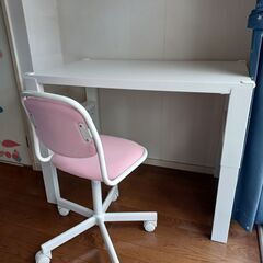 IKEA 子ども用学習机と椅子