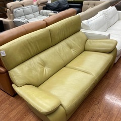 綺麗な状態です！カリモクのZTシリーズ！レザーソファー