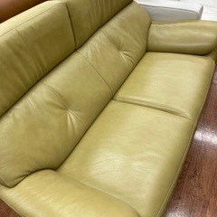 綺麗な状態です！カリモクのZTシリーズ！レザーソファー