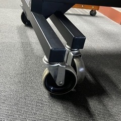 キャスター・棚付きミラー 引き取り限定　幅128×高さ173 総額68万