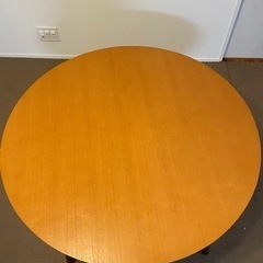 ダイニングテーブルセット　円形　椅子4脚