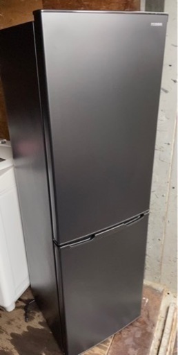 ●アイリスオーヤマ　162L 冷凍冷蔵庫 ●2021年製　美品