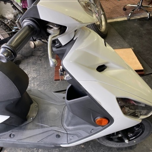 YAMAHA アクシスZ セル始動　走行距離少ない　メットインスクーター　125cc ピンクナンバー　福岡市南区