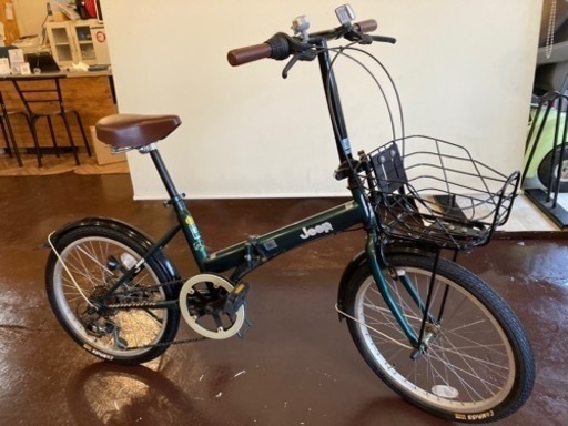 Jeep 折りたたみ自転車 ブラック 20インチ　カゴ付き JEEP 折りたたみ自転車 20インチ 6変速 カゴ 付き 黒 配達可能