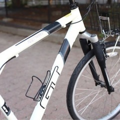 ブランドスポーツ自転車ーGT