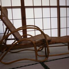 リクライニング籐椅子