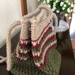 手編みのショルダーバッグ