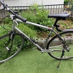 人気車種　クロスバイク　SPECIALIZED elite sirrus 定価10万超え