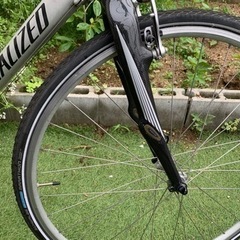 人気車種　クロスバイク　SPECIALIZED elite sirrus 定価10万超え