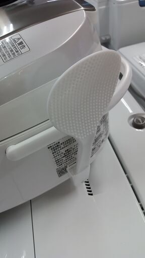 G5453 新品価格25770円高グレード！炊飯器 日立 RZ-BV100M 2018年製