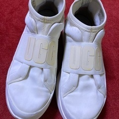 UGGスニーカー