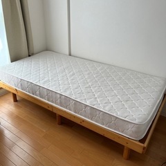ベッド（シングルサイズ）