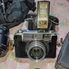 PENTAX一眼レフカメラとYASHiCAministerカメラと付属TOSHIBA製 