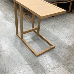 家具ならトレファク吉川店！！ Shirakawa サイドテーブル 飛騨家具