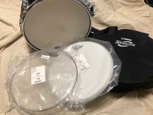 YAMAHA スネア\u0026換えヘッド　ケース入り