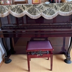 HUTTNER 中古ピアノ