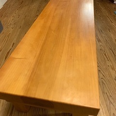 【ネット決済・配送可】銀杏の一枚板テーブル　厚さ7cm!