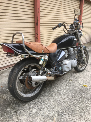 Kawasaki ゼファー400 レストアベース