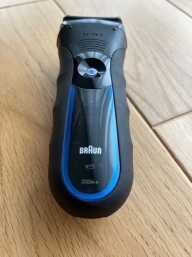 ブラウン　BRAUN シェーバー　髭剃り　シリーズ3 330s-4