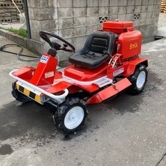 乗用草刈機　SRM831VH乗用モアー　らっくん
