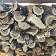 広葉樹薪軽トラ1台分満載 配送します