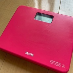 タニタ製ピンク体重計