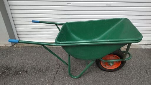 ★倉庫保管品　未使用　一輪車　ネコ★