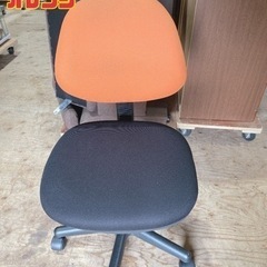 ②キャスター付き　椅子　 オレンジ【i4-0515】