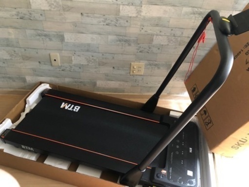 BTW製 折りたたみ式 ランニングマシン ブラック 高品質 