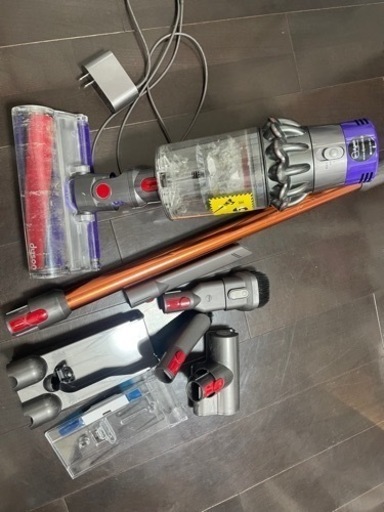 ダイソン Dyson Cyclone V10 Fluffy サイクロン式 コードレス掃除機 dyson SV12 FF N 2018年モデル