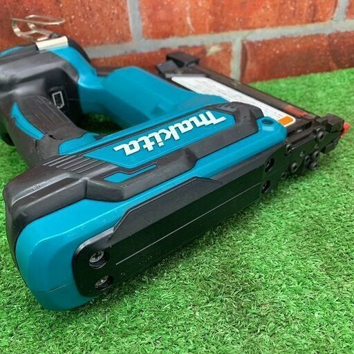 マキタ makita PT353DZ 本体のみ 18V 充電式ピンタッカー【リライズ