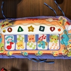 <Fisher price>おもちゃ　ピアノ