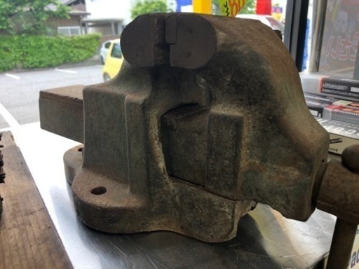 中古品 125ミリ ベンチバイス(万力)