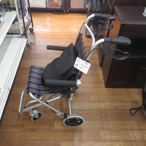 カドクラ 折りたたみ軽量車イス【モノ市場東浦店】41